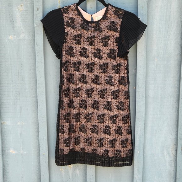 Zara Girls Size 11/12 Black Lace Dress With Pink Underlay Made in Portugal - Picture 1 of 4